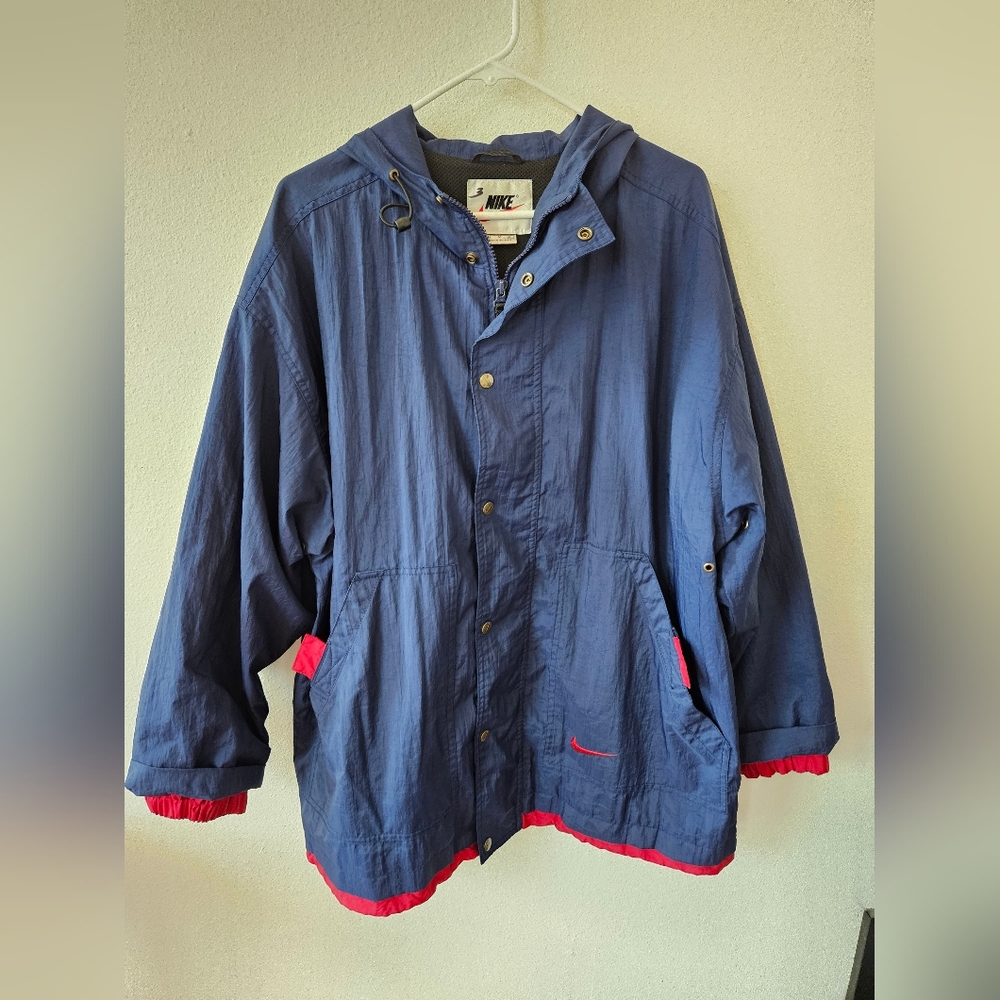 Vintage Oversized Nike Windbreaker Rain Resistant Jacket Size Medium